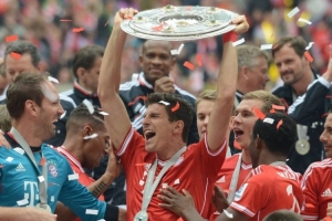 阿莱格里：要想进联赛前四必须沉稳，那不勒斯配得上获胜（阿莱格里：争四需保持冷静，那不勒斯赢得实至名归）