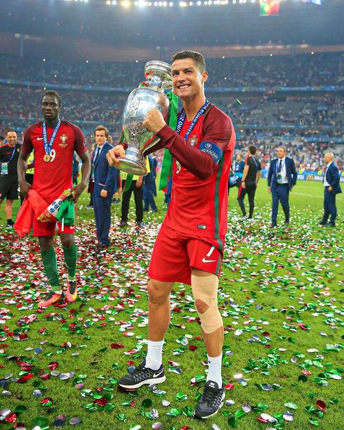 队报：劳工法庭驳回哈姆拉维的诉求，大巴黎女足无需对其赔偿（队报：劳工法庭裁定哈姆拉维败诉，大巴黎女足免赔）