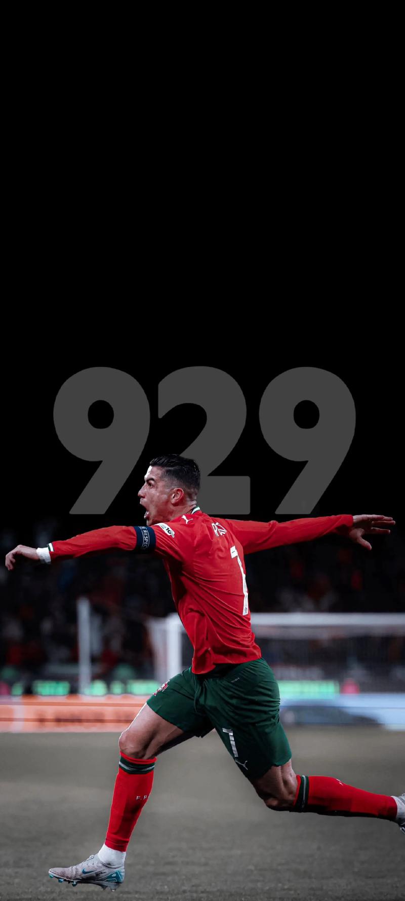 6分42秒，姆巴佩完成欧冠历史第二快帽子戏法