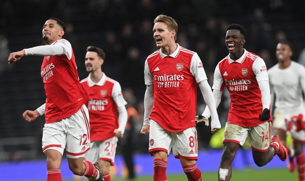 英超第18轮焦点战：切尔西对决维拉，纽卡挑战曼联（英超第18轮重头戏：切尔西迎战维拉，纽卡挑战曼联）