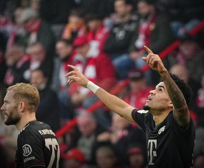 世体：费尔明今日接受检查，以便确认是否能出战周末的联赛