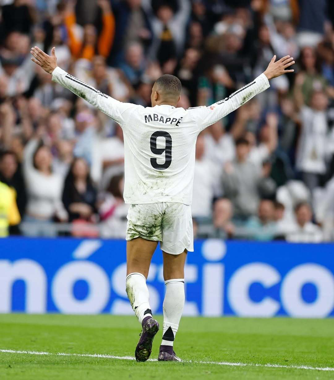 海港战武里南联海报：以物理试卷为背景，解“南”题