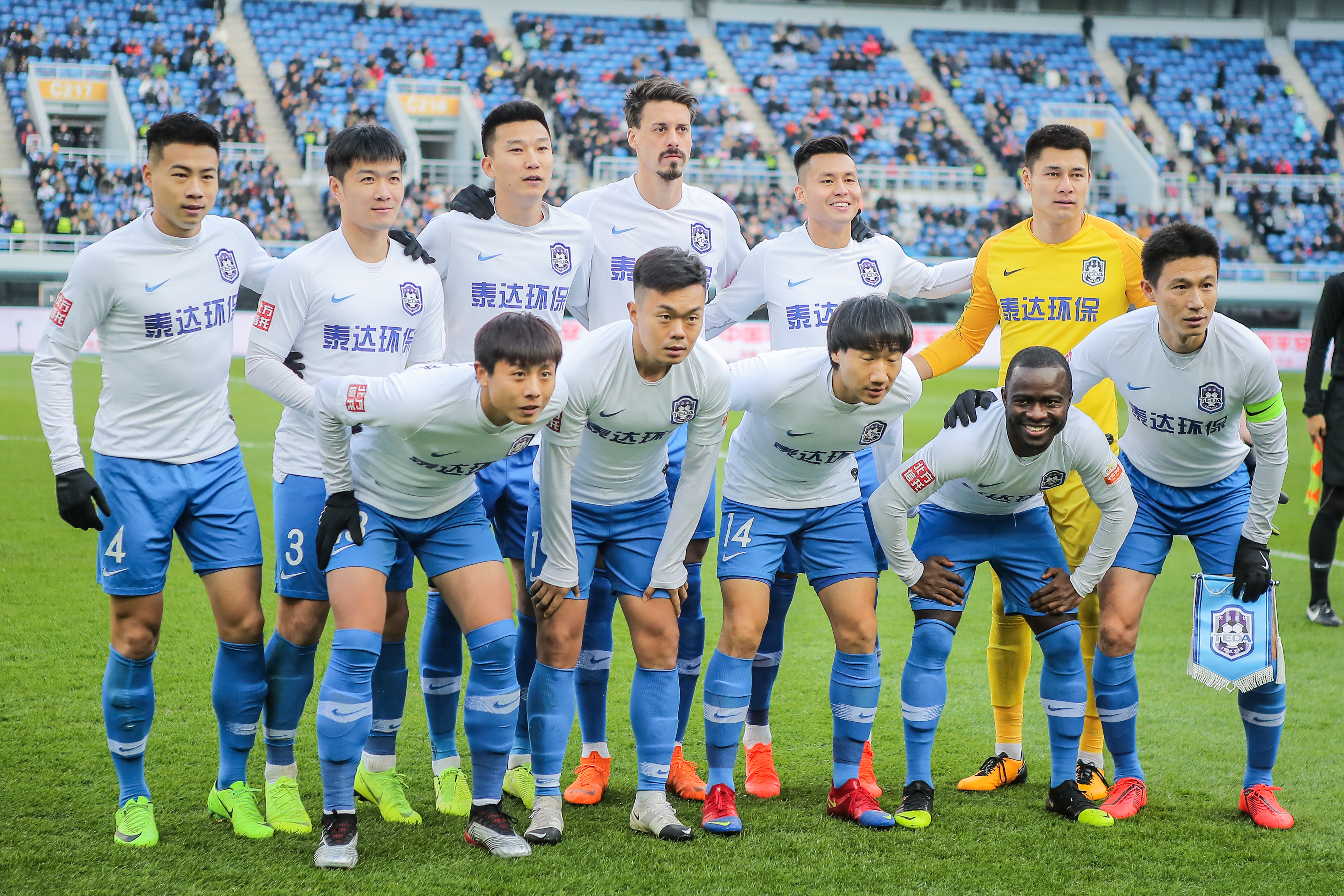 乐章小罗的