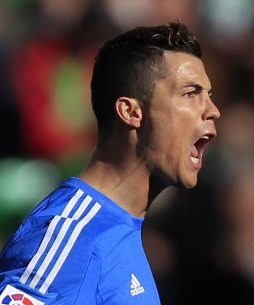 即将对决孙兴慜，穆勒调侃：以前在德甲常把他们打得落花流水（再战孙兴慜在即，穆勒打趣：在德甲我们常把他们踢得毫无还手之力）